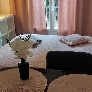 https://apt-provenal-style.fr-provencehotel.com